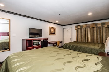 Room, 2 Queen Beds, Smoking