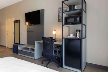 Standard Room, 2 Queen Beds, Accessible, Refrigerator & Microwave