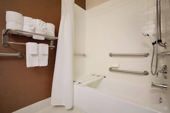 Room, 1 King Bed (Mobility/Hearing Access, Roll-in Shwr)