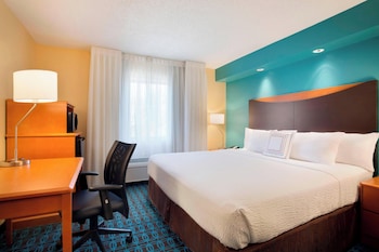 Executive Suite, 1 King Bed with Sofa bed (Hearing Accessible)