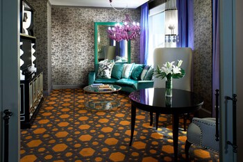 Suite, 1 King Bed (Grand)