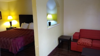 Suite, 1 King Bed, Non Smoking
