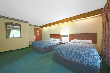 Basic Room, 2 Queen Beds