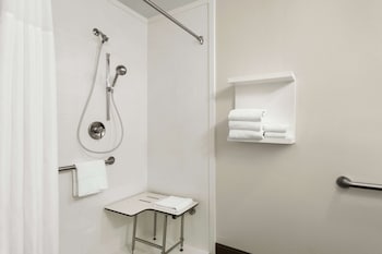 Room, 1 King Bed, Accessible, Non Smoking