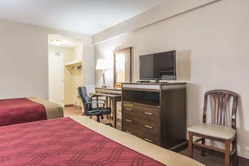 Standard Room, 2 Queen Beds, Non Smoking