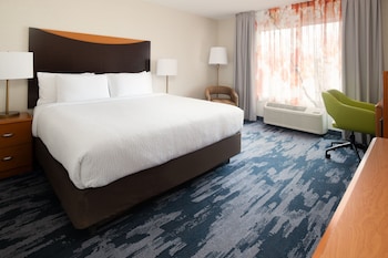 Room, 1 King Bed, Hearing Accessible (Transfer Shower & Roll-in Shower)