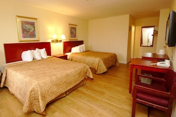 Standard Double Room, 2 Queen Beds