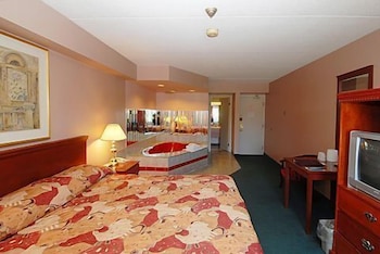 Standard Room, 1 King Bed, Jetted Tub
