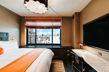 Room, 1 King Bed (Soho)