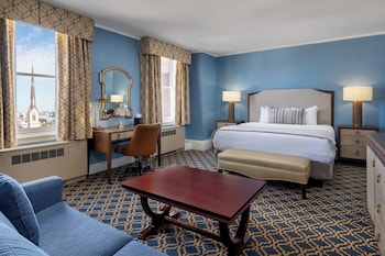 Deluxe Room, 1 King Bed