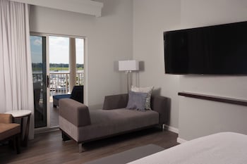 Suite, 1 Bedroom, Hearing Accessible, Balcony
