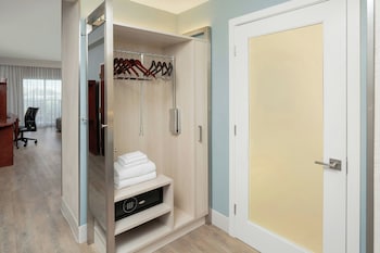Room, Multiple Beds, Hearing Accessible, Balcony