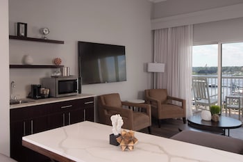 Suite, 1 Bedroom, Hearing Accessible, Balcony