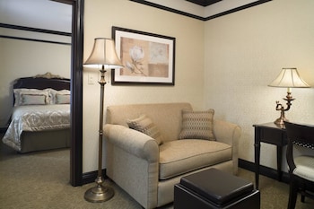 Deluxe Suite, 2 Queen Beds