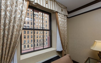 Deluxe Suite, 2 Queen Beds