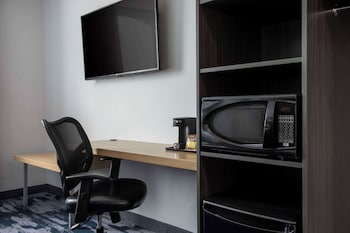 Quadruple Room, City View (Newer)