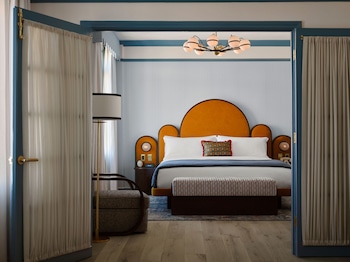 Suite, 1 King Bed, Oceanfront