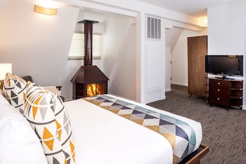 Village Tower King