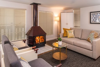 Village Tower King Junior Suite