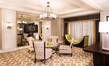 Octavius Premium Suite King