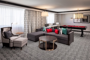 Colosseum Premium Suite King Pool Table