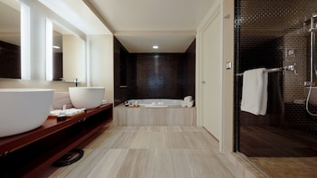 Nobu Sake Suite