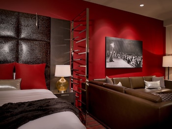 Double or Twin Room, 1 King Bed with Sofa bed