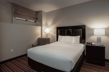 Standard Room, 1 Queen Bed
