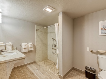 Standard Room, 2 Queen Beds, Accessible, Non Smoking (Roll-In Shower)