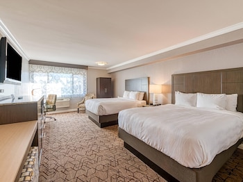 Standard Room, 2 Queen Beds, Accessible, Non Smoking (Accessible Tub)