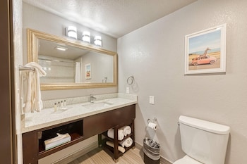 Suite, Multiple Beds, Non Smoking