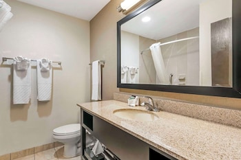 Suite, 1 King Bed, Non Smoking, Jetted Tub