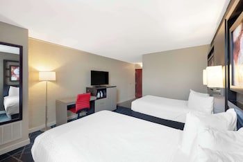 Standard Room, 2 Double Beds, Accessible, Non Smoking