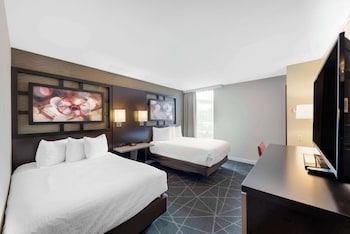 Standard Room, 2 Double Beds, Accessible, Non Smoking