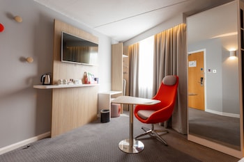 Standard Room, 1 Double Bed (with Free Hot Breakfast)