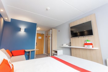 Standard Room, 1 Double Bed with Sofa bed (with Free Hot Breakfast)