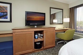 Room, 2 Queen Beds, Accessible, Non Smoking