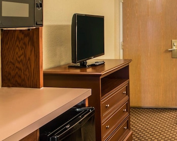 Suite, 1 King Bed, Non Smoking