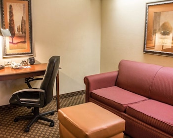 Suite, 1 King Bed, Non Smoking