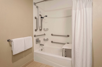Room, 1 King Bed, Hearing Accessible (Roll-in Shower & Transfer Shower)