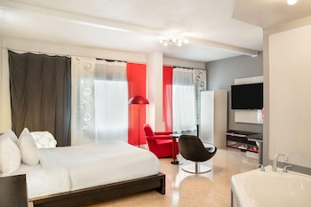 Superior Suite, 1 Queen Bed, Non Smoking
