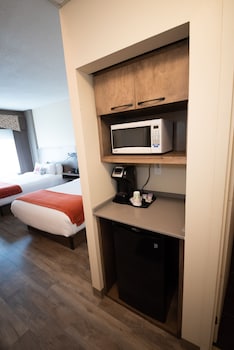 Room, 2 Queen Beds, Non Smoking