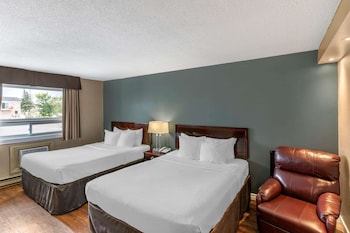 Standard Room, 2 Queen Beds, Non Smoking