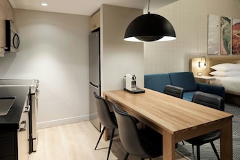 Family Penthouse 1 King and 2 Double
