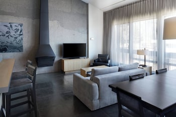 Penthouse, 2 Bedrooms, Kitchen