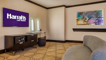 Room, 1 King Bed, Non Smoking (Valley)