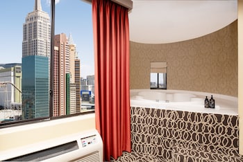 Newly Renovated Resort Superior King