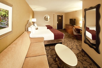 Deluxe Room, 2 Queen Beds, Non Smoking