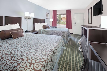 Standard Room, 2 Queen Beds