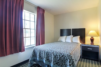 Room, 1 Queen Bed, Mobility Accessible, Non Smoking